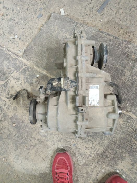 Продается раздатка кия Соренто 2007 года в хорошем состоянии