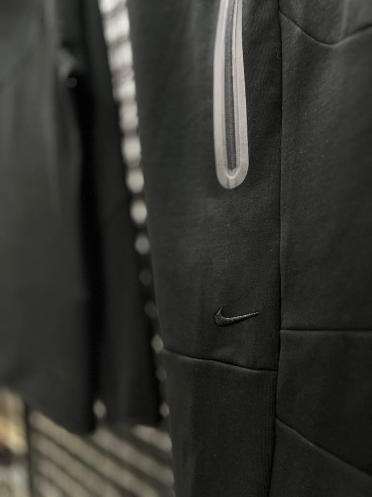 Nike Tech Fleece 2025 V season/Найк Тек Флийз 2025