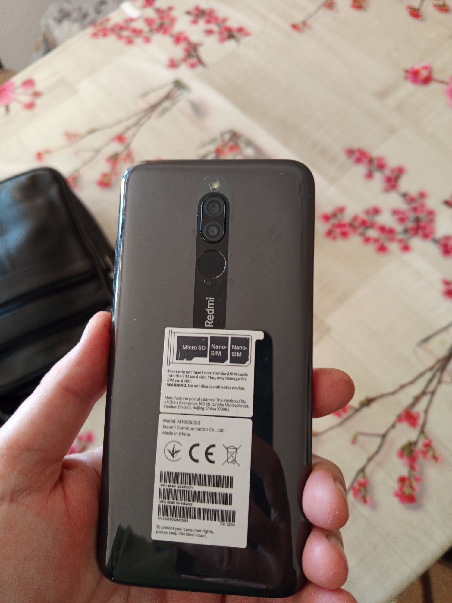 Телефон Xiaomi redmi 8
