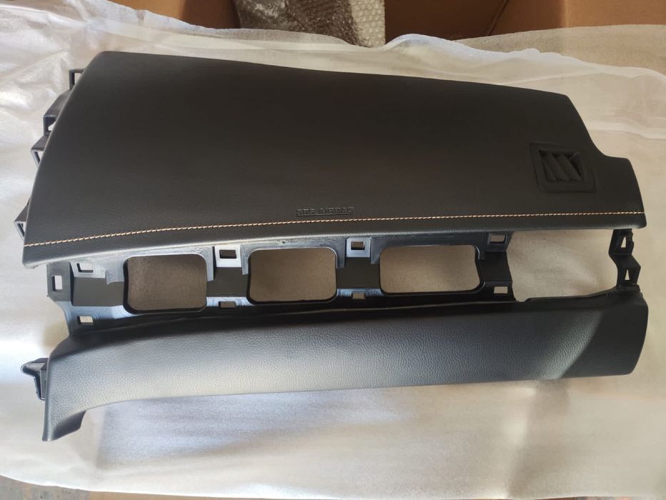 Крышка пассажирского аирбага Тойота Камри 50-55, новая