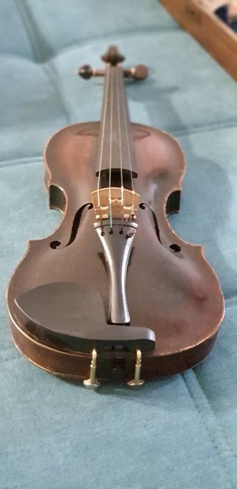 Vioara veche de vanzare
