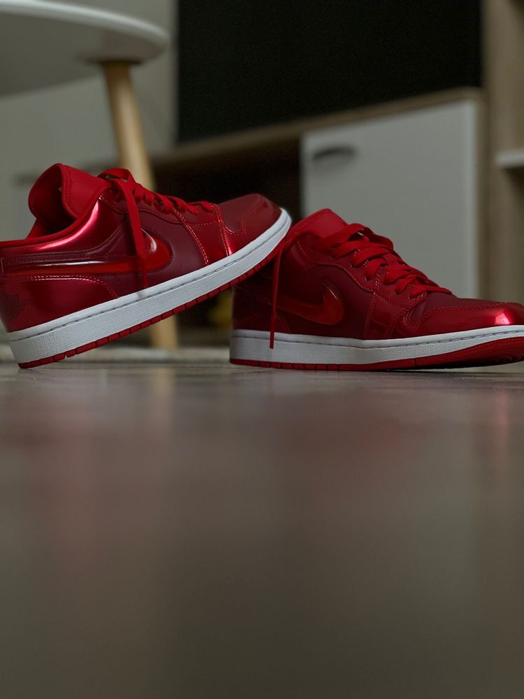 Air Jordan 1 Low Pomegranate, 41/26,5 cm