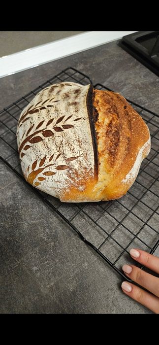 Pâine cu maia – artizanală, făcută în casă – 100% naturală