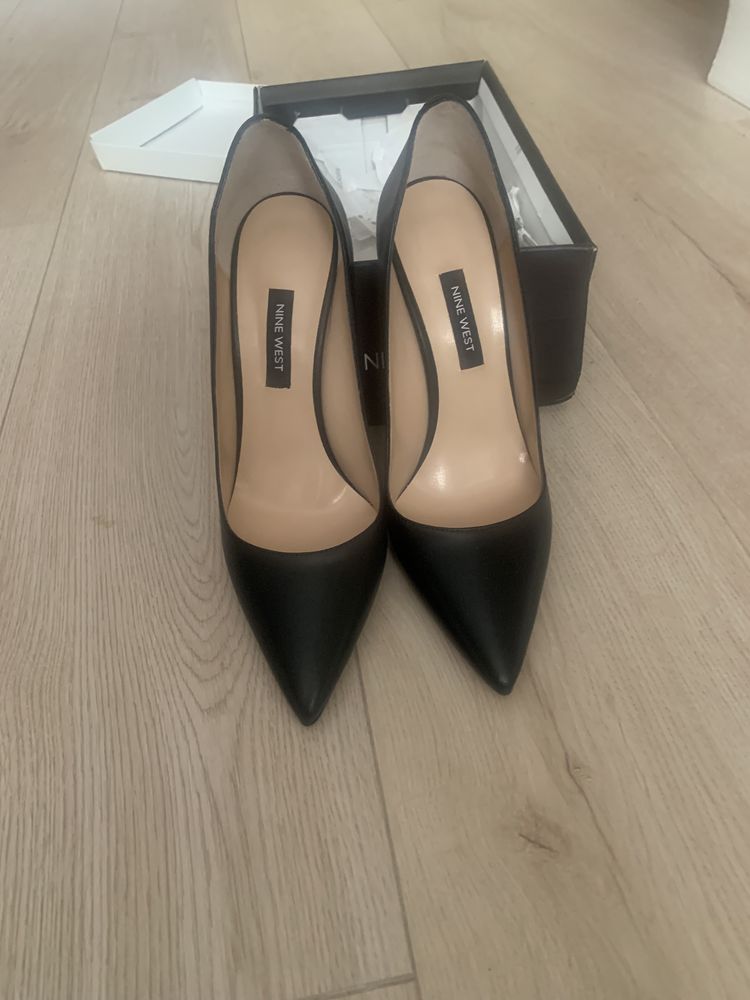 Продам туфли NINE WEST 39 р