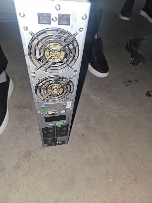 Ups RM-3000 Yaxshi xolatda Kabellari yoʻq koʻrib tekshirib olasila