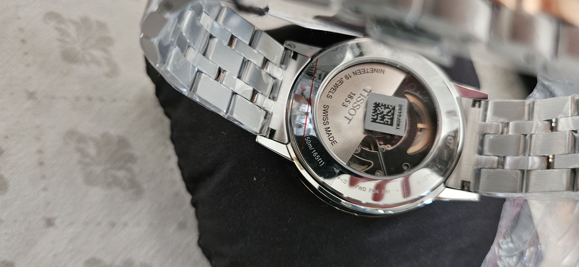 Tissot Swissmatic чисто нов