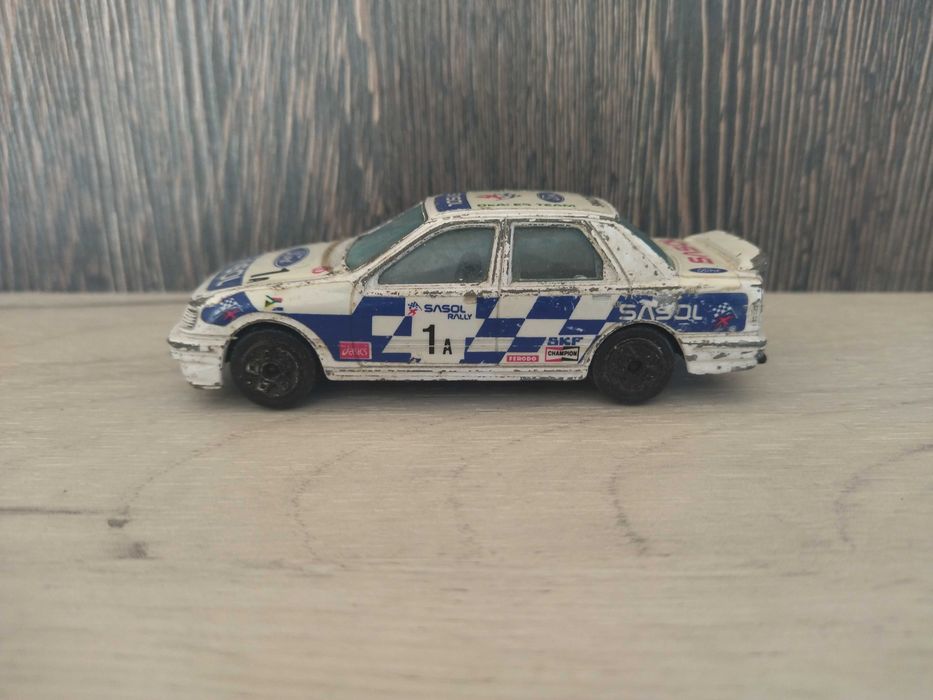 Метална количка Ford Sierra !!!