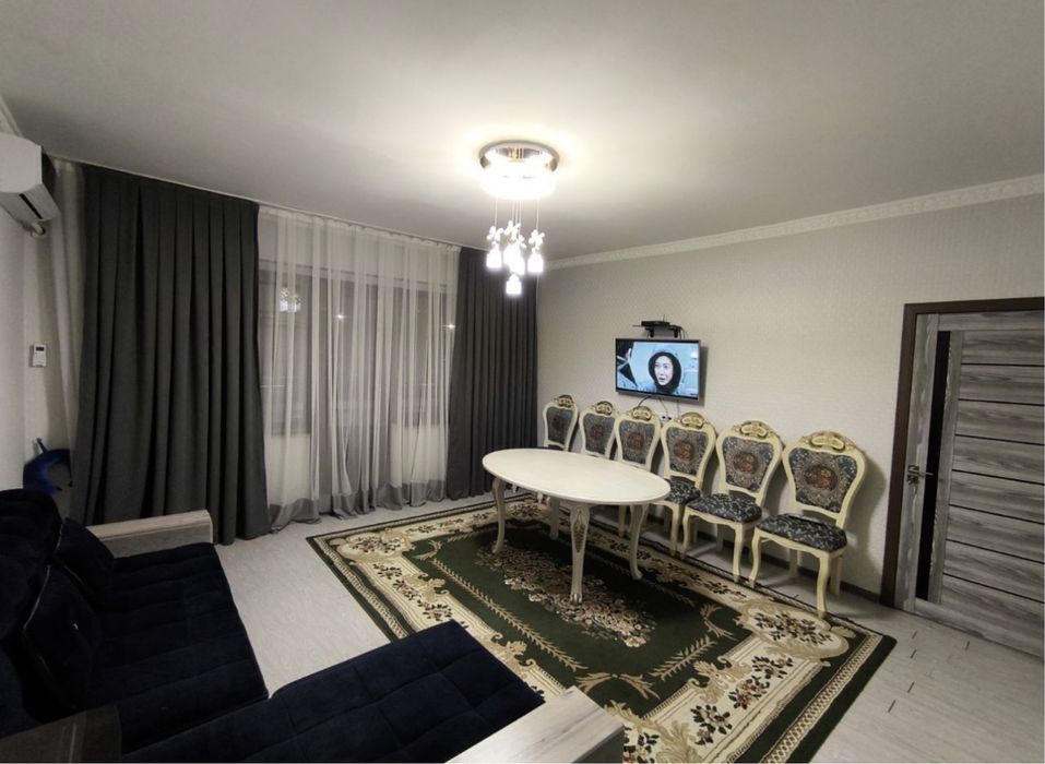 Продается Своя 2/2/9 квартира Метро Ойбек , Мирабад