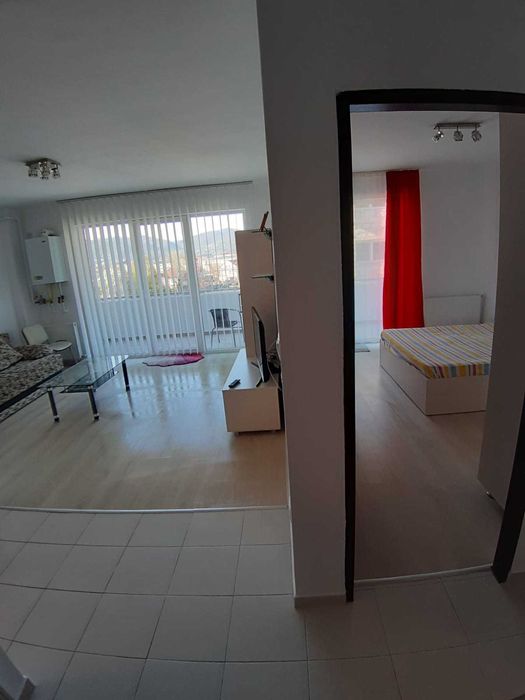 Inchiriez apartament 2 camere zona hotel Europa parcare subterana