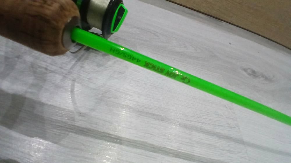 Продавам въдица AtecK Joi Stick !
Въдицата е чисто нова, с висококач
