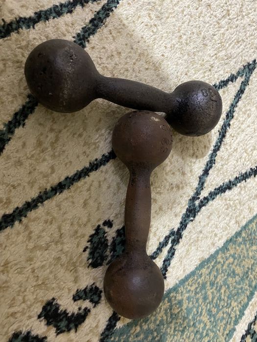 Продам гантели