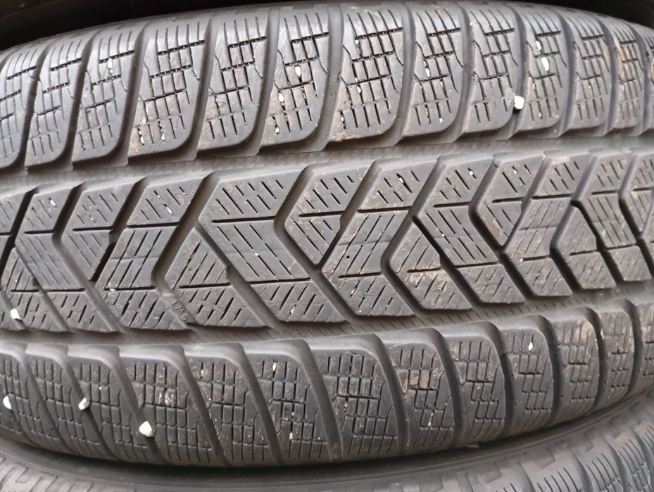 Anvelope 235/55/18 Pirelli