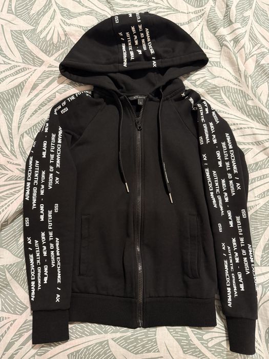 Armani Exchange Sweatshirt XS оригинално горнище