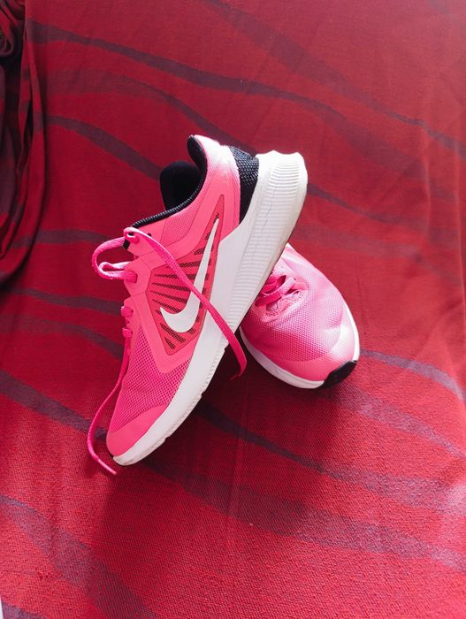 Кроссовки женские nike