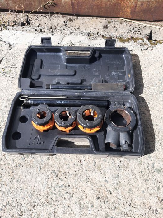 Продам клупп-резьбонарезной инструмент