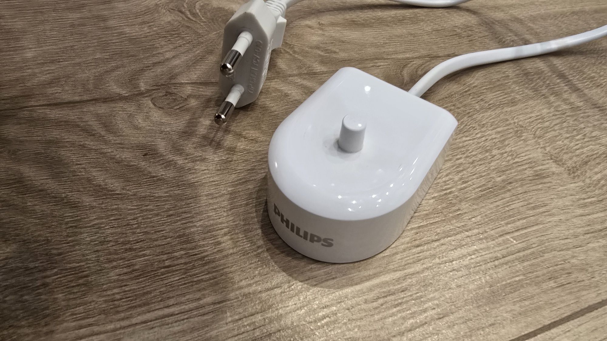 Ново зарядно за четка Philips Sonicare