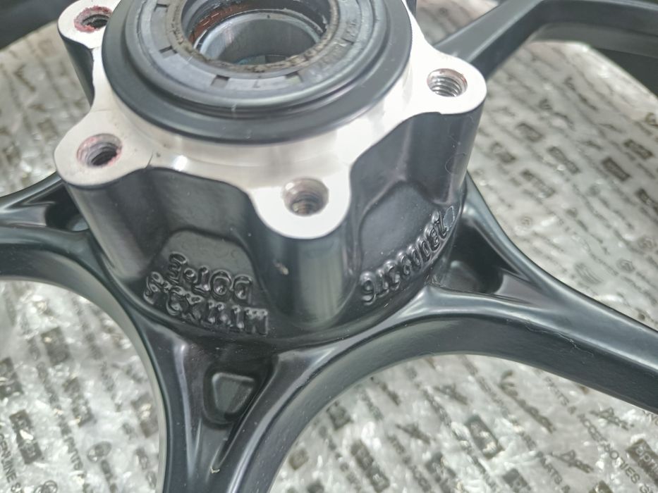 Jante / roti Moto Guzzi V100 Mandello