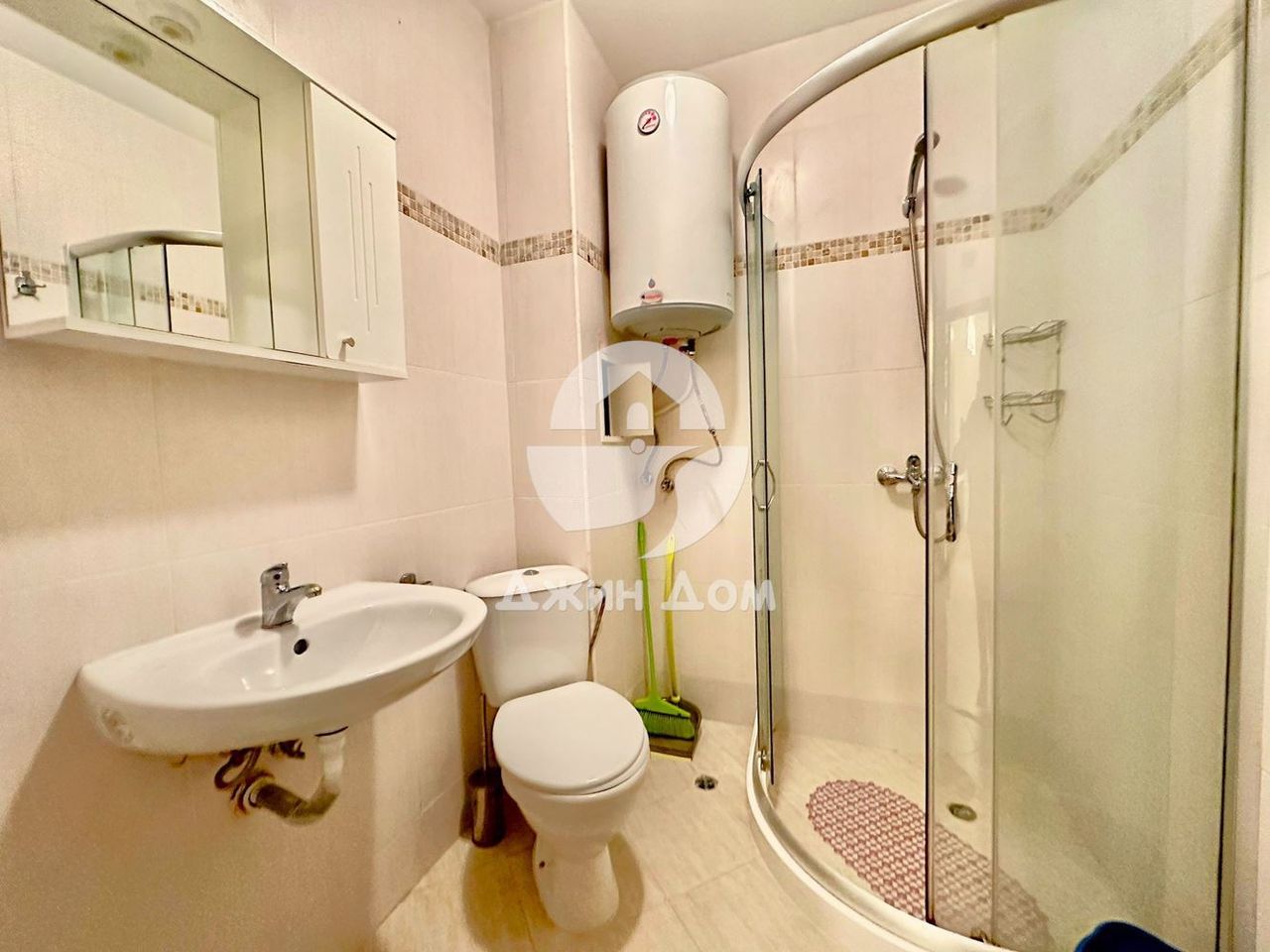 Продава се Двустаен апартамент в к.к. Слънчев бряг - 54 кв.м за 1723 €/кв.м - Снимка #7