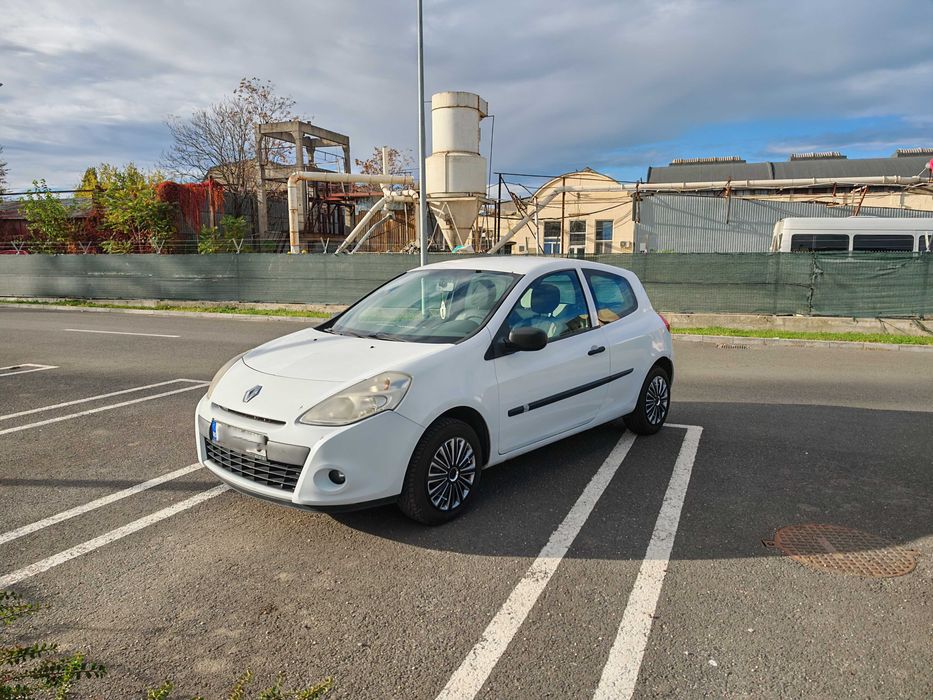 Renault Clio 1.5 dCi 2011 – 3 uși, Euro 5, consum mic, întreținut!