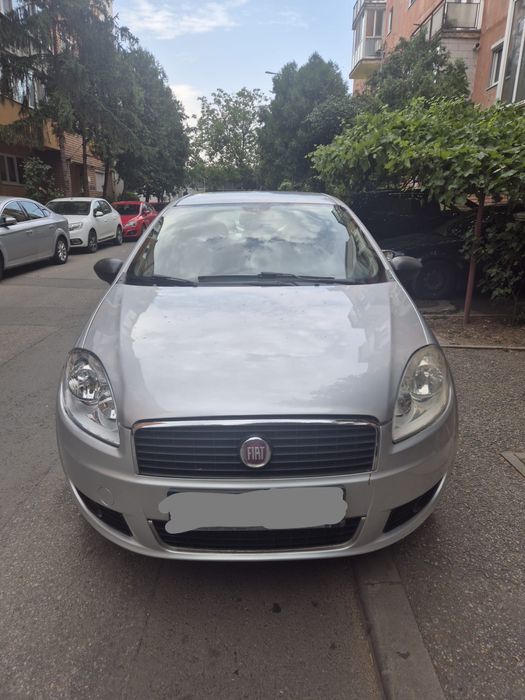Vând mașină Fiat Linea