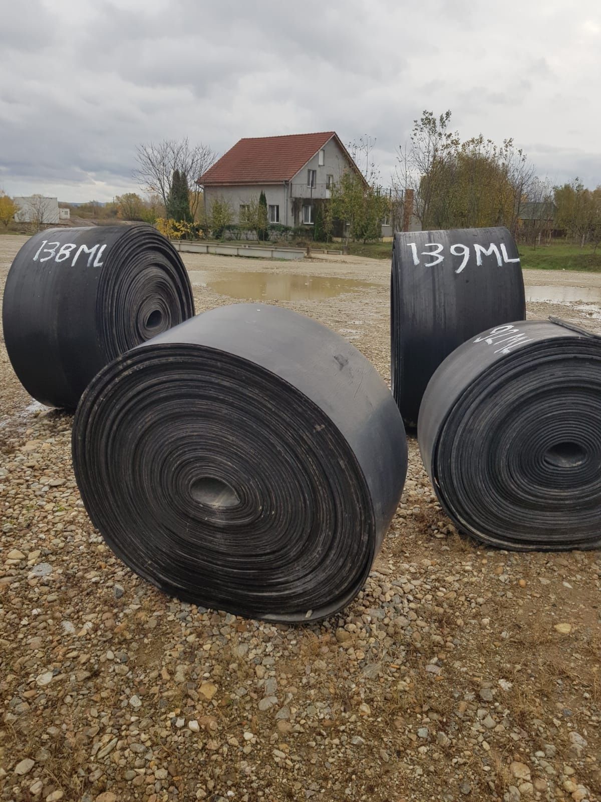 Banda de cauciuc Ideala pentru balastiere, Animale, boxe de cai, etc