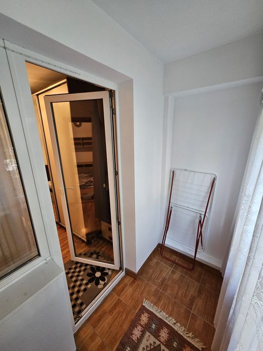 Inchiriez Apartament 2 camere Curcubeu