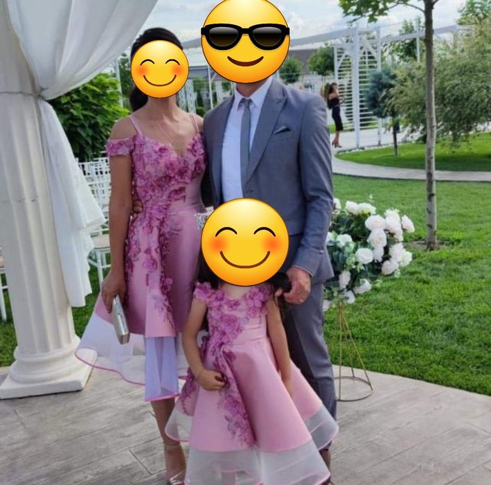 Vând rochii set mama - fiica
