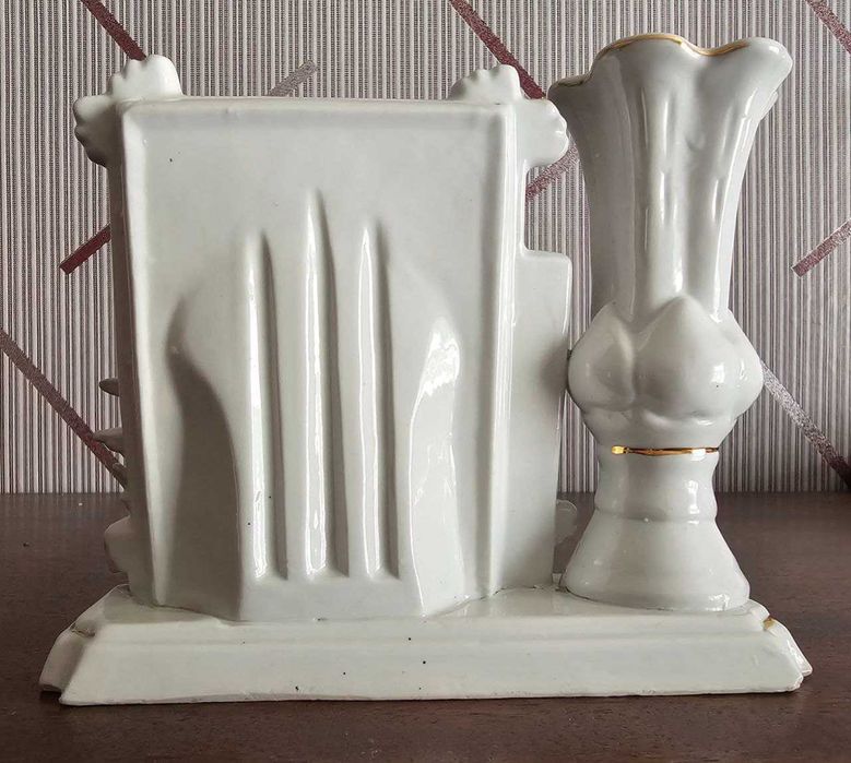 Антикварная фоторамка с вазочкой. Винтаж.