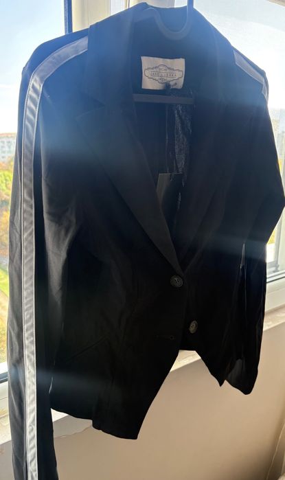 Спортно-елегантно сако