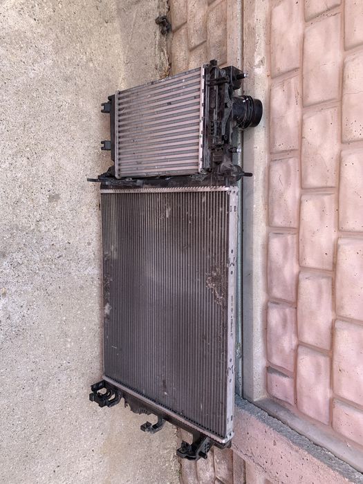 Radiator apa/racire/intercooler Renault Megane 4