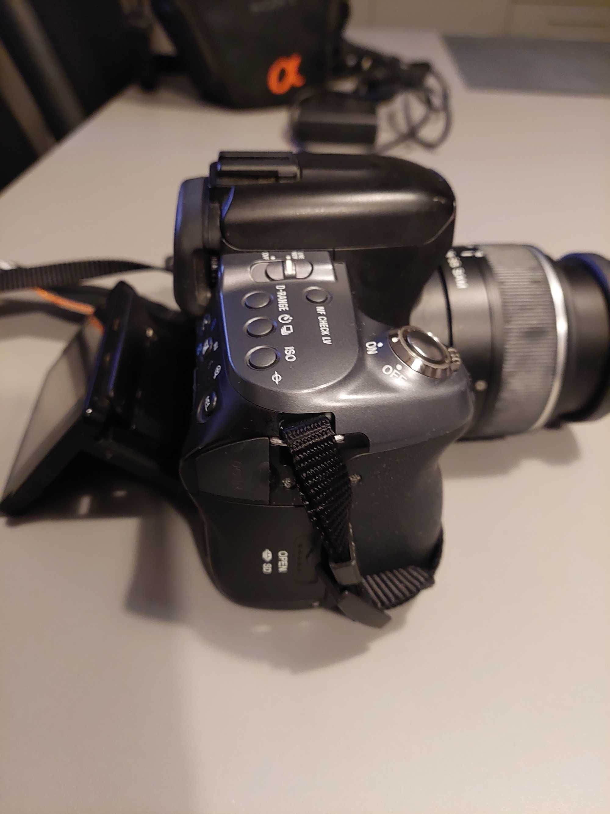 DSLR-A 550 SONY, cu obiectiv si accesorii