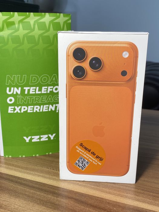 iPhone 17 Pro Max • 256 GB • Cosmic Orange