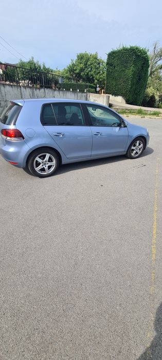 VW Golf 6 1.4 TSI Automat
-comentezi volane și padele
-Sen
