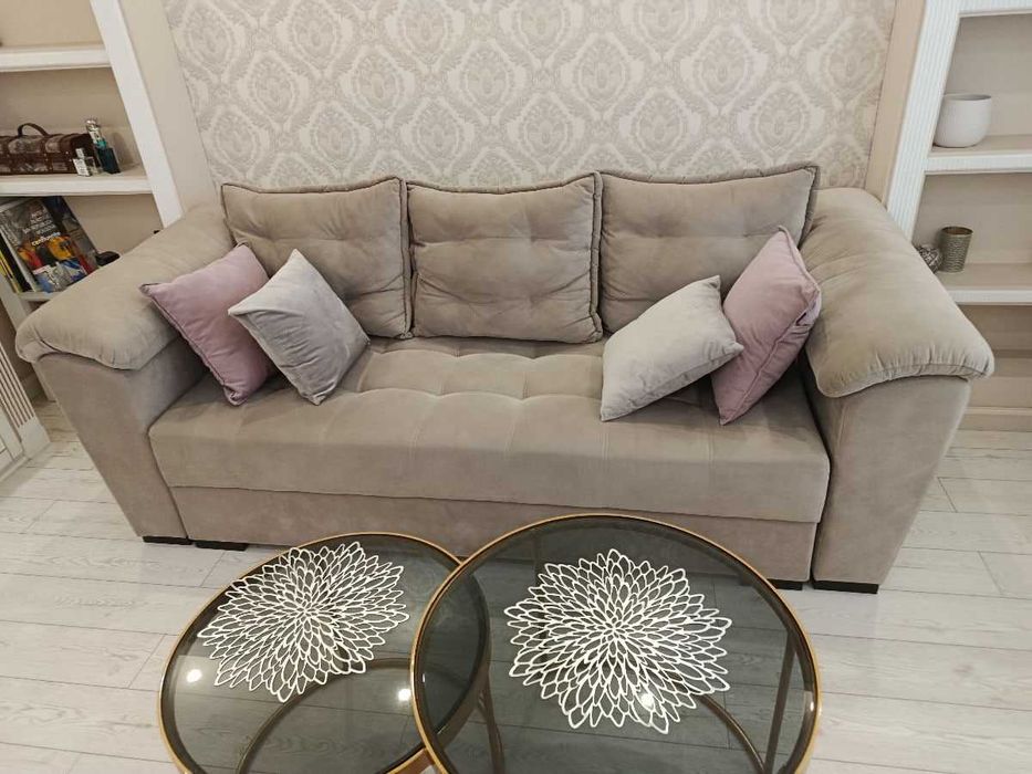 Отдам даром диван