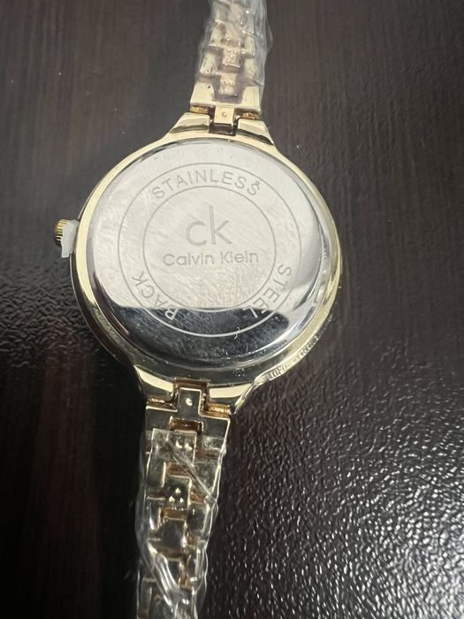 Дамски часовник златист Calvin Klein
