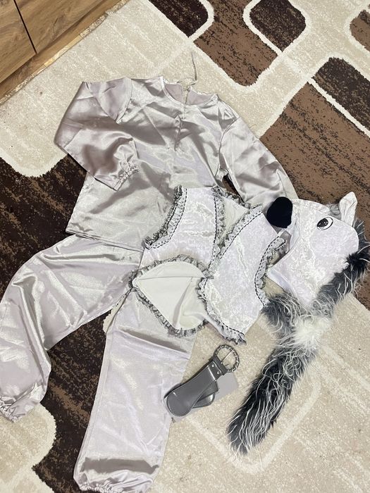 Продаю костюм детский