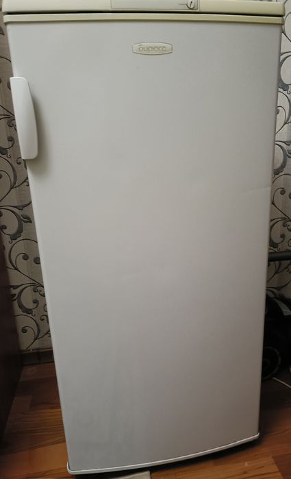 Продам б/у стиральная машина и холодильник