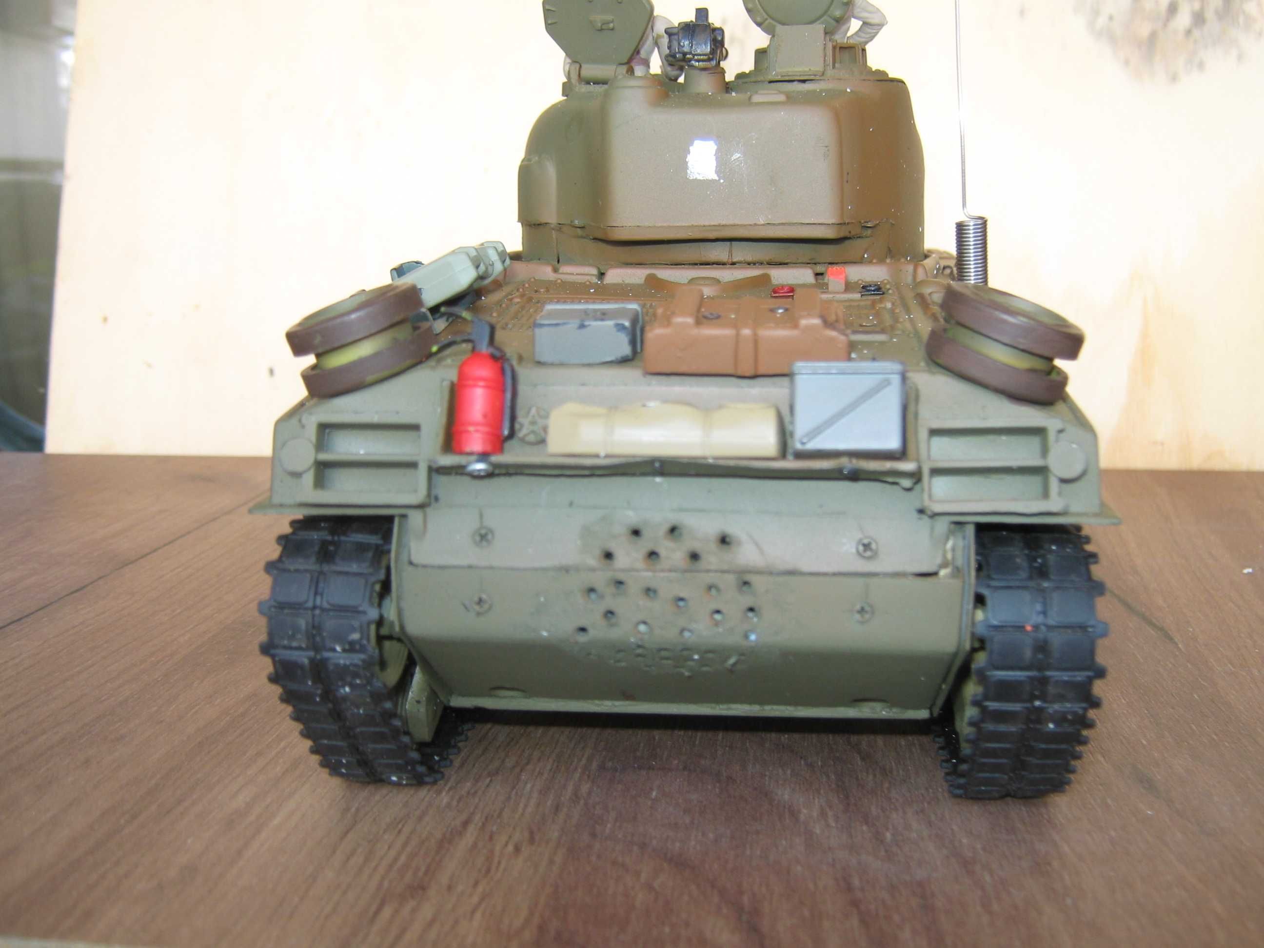 tanc rc. Sherman scara 1/24