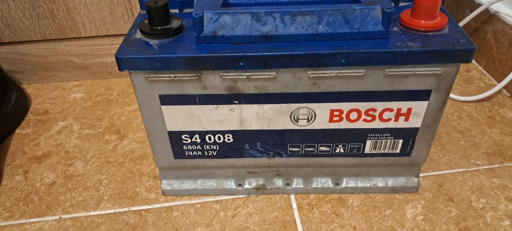 Baterie auto puțin folosita