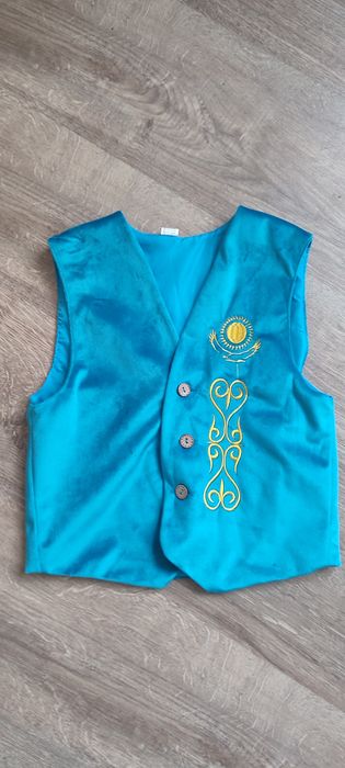 Продаётся национальный жилет синий