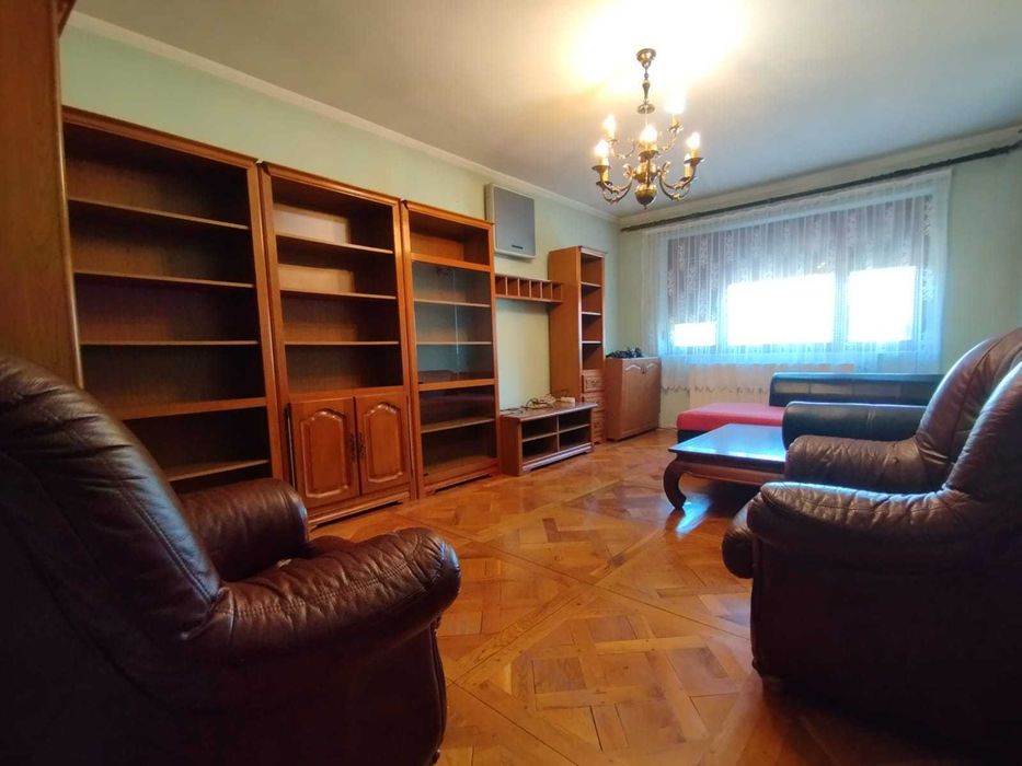 CASA SI TEREN-posibilitate de extindere la 2500 mp Str Valeni Ploiesti