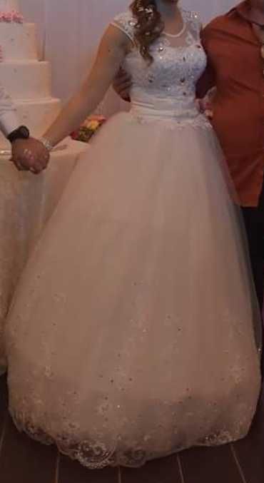 Vand rochie de mireasa