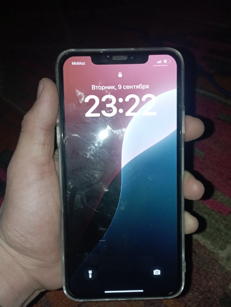 Iphone 11 pro max sotiladi