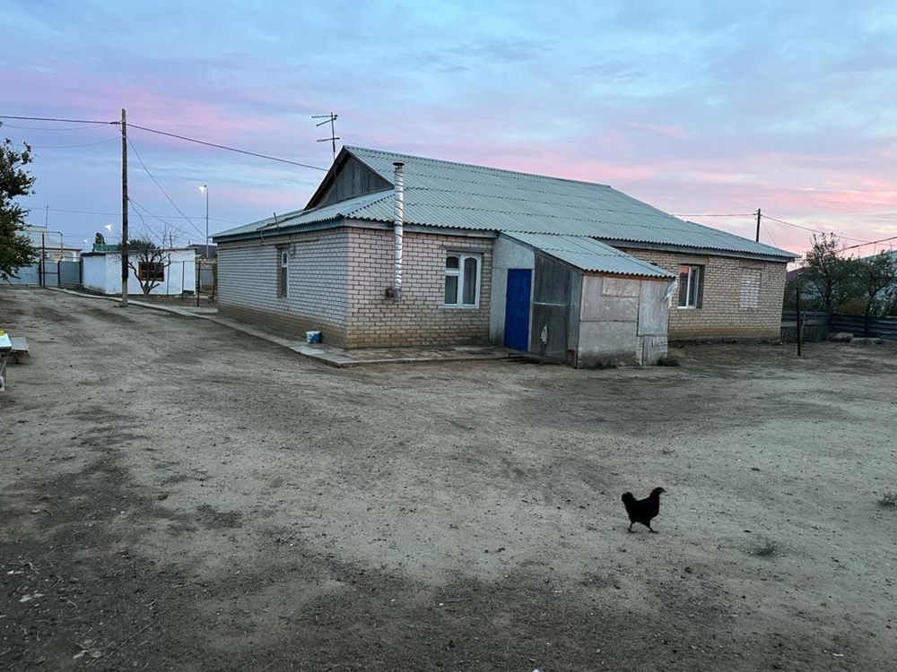 Дом  Атырау  Село Жанаталап  на берегу урала