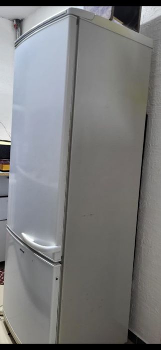 Холодильник Продаём атлант