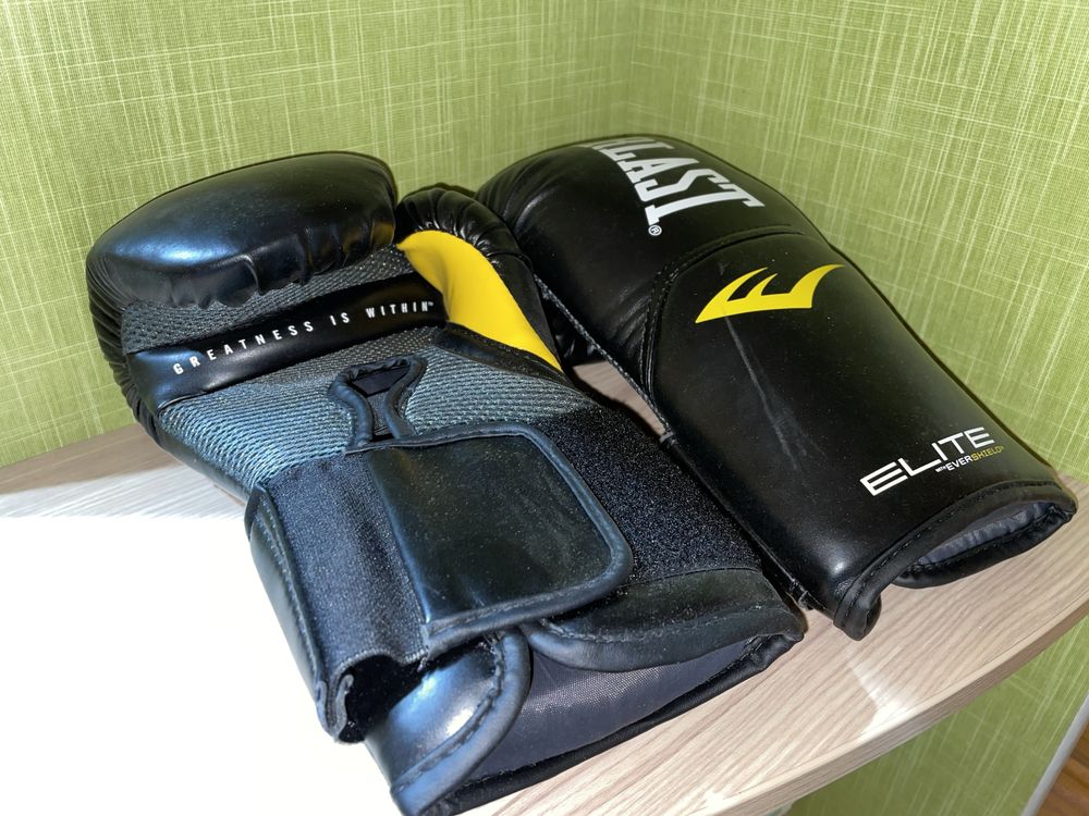 продам профиссиональные перчатки для бокса