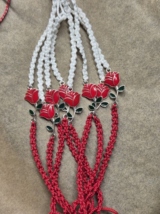 Мартеници ръчна изработка НА ЕДРО