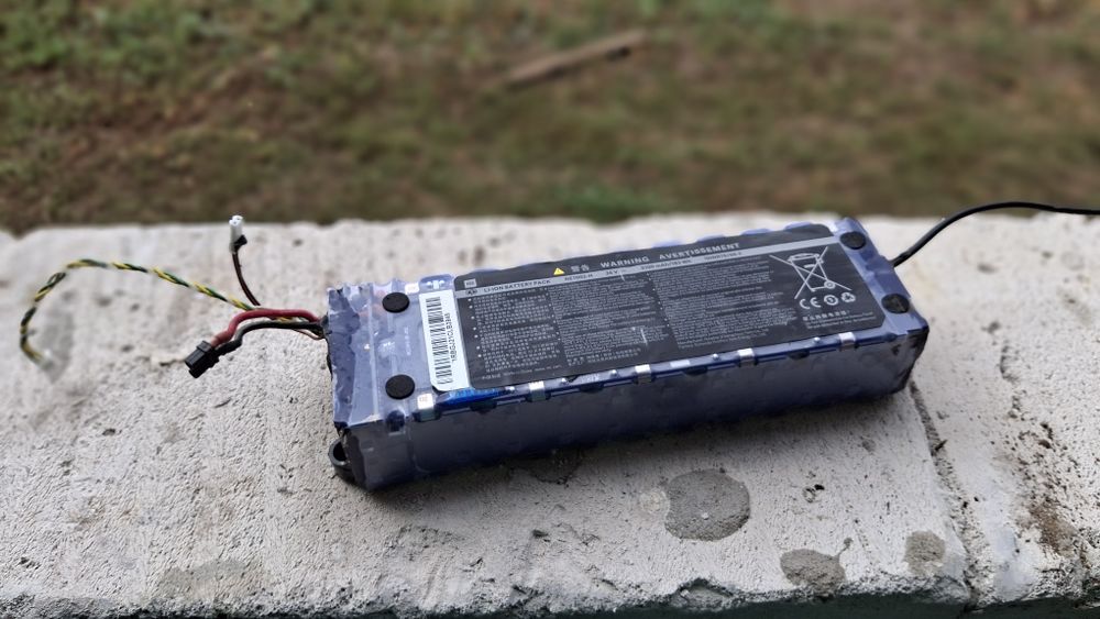 Vând baterie xiaomi