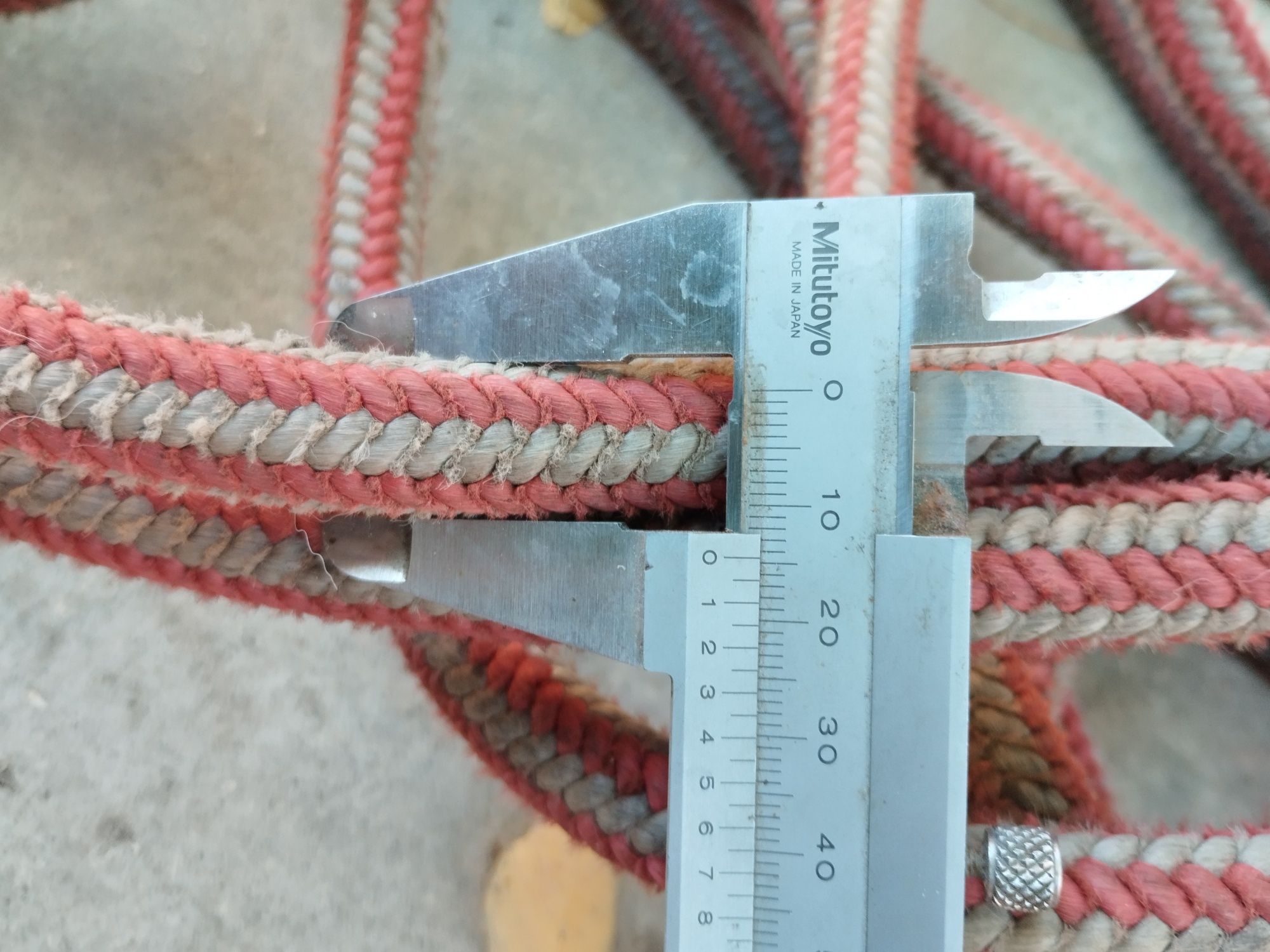 Лот въжета 80 метра бройката, внос от Англия