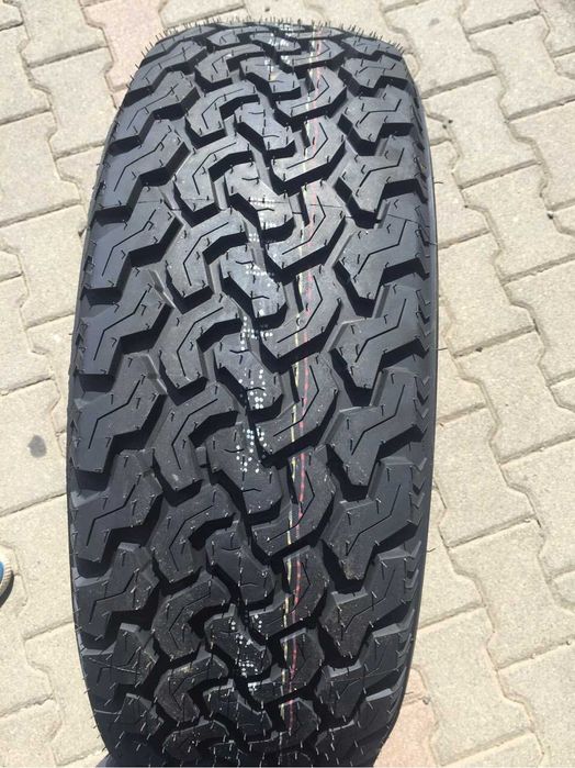Vand anvelope noi all season,all terrain  215/70 R16 Linglong M+S